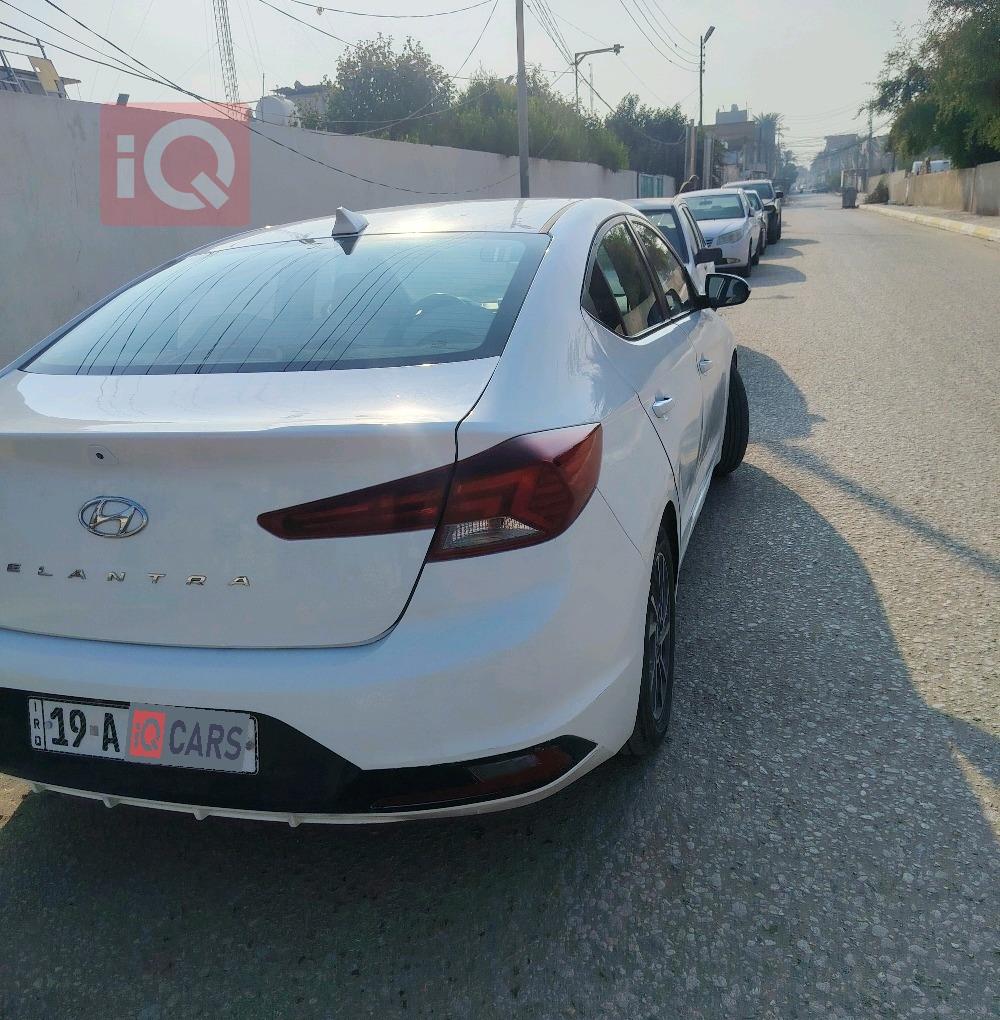 هيونداي النترا